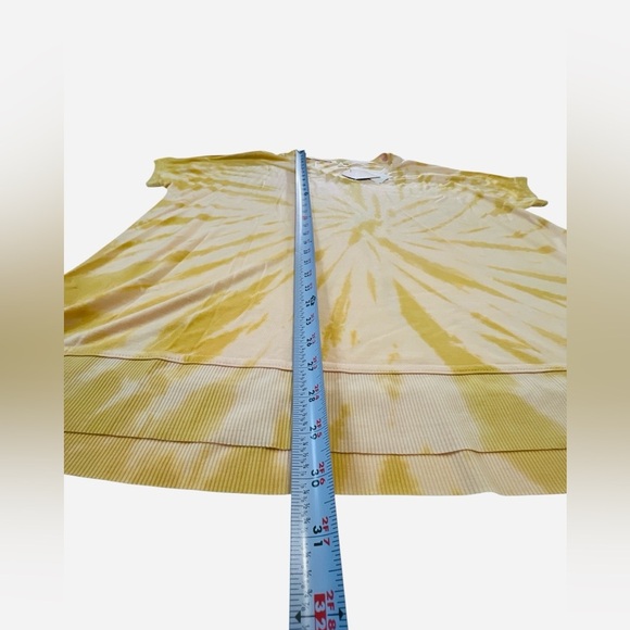 KORI Tye-Dye Pattern Women’s Oversized Top, Soft, Yellow and White, Size Large - Picture 3 of 10